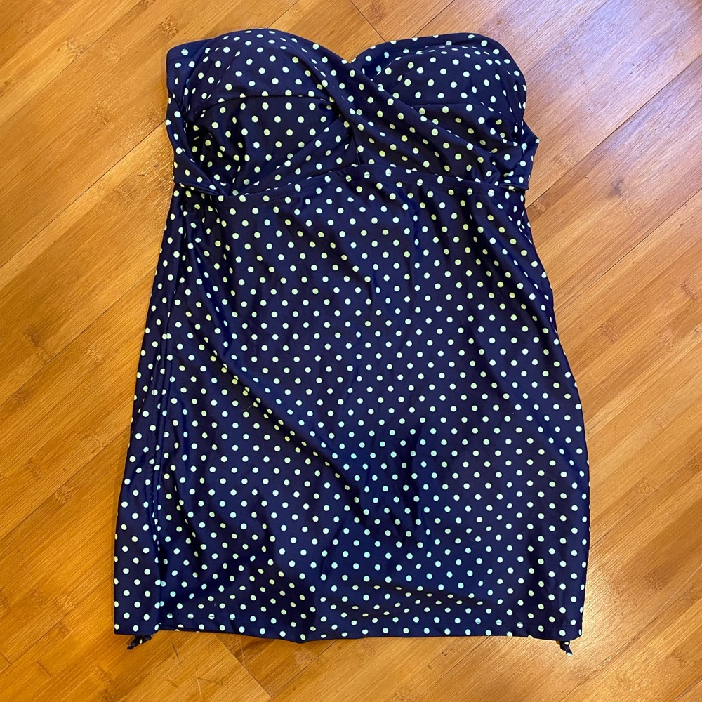 Adorable Strapless One Piece Swimsuit!